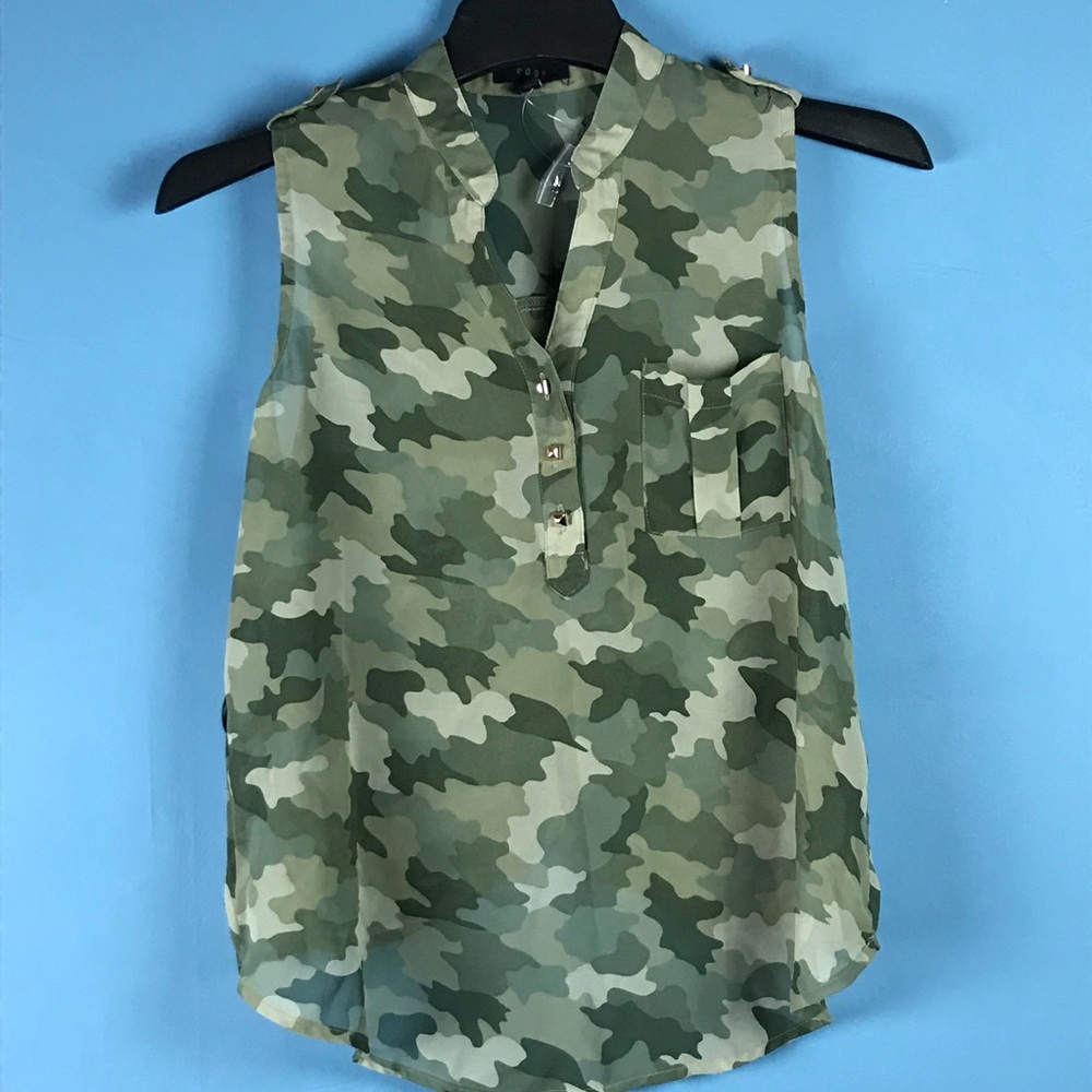 Camo Sleeveless Blouse NWOT